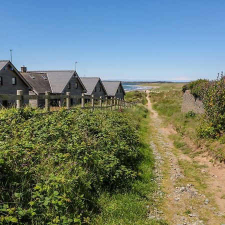 Fabulous Ground Floor Apt Adjacent To Beach Rhosneigr Exterior photo